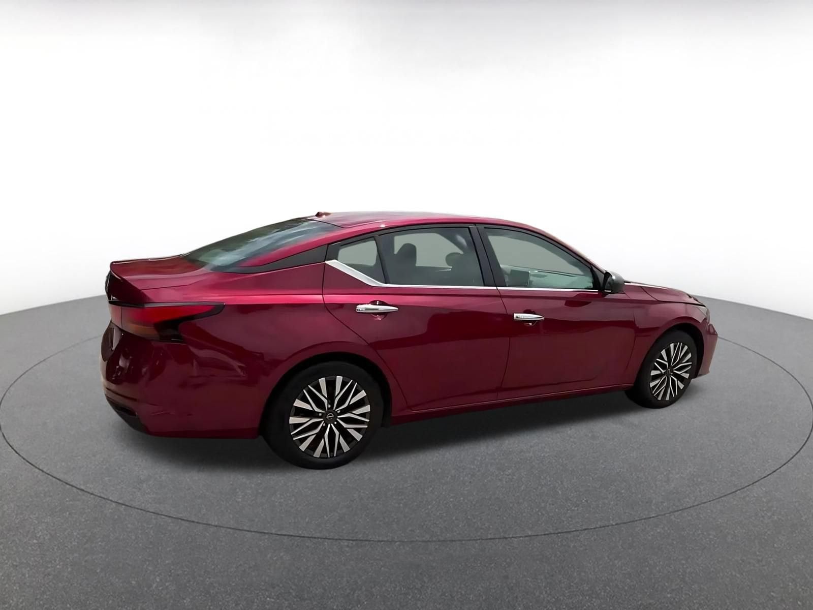 Thumbnail: 2025 Nissan Altima - 13