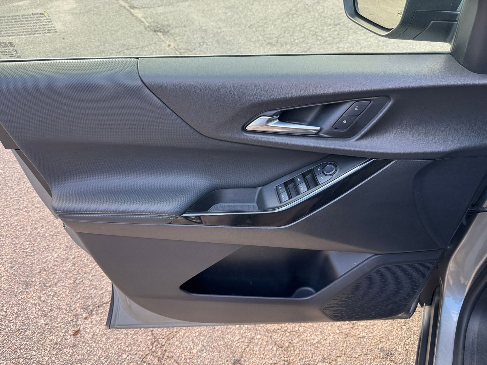 Thumbnail: 2025 Chevrolet Equinox - 23