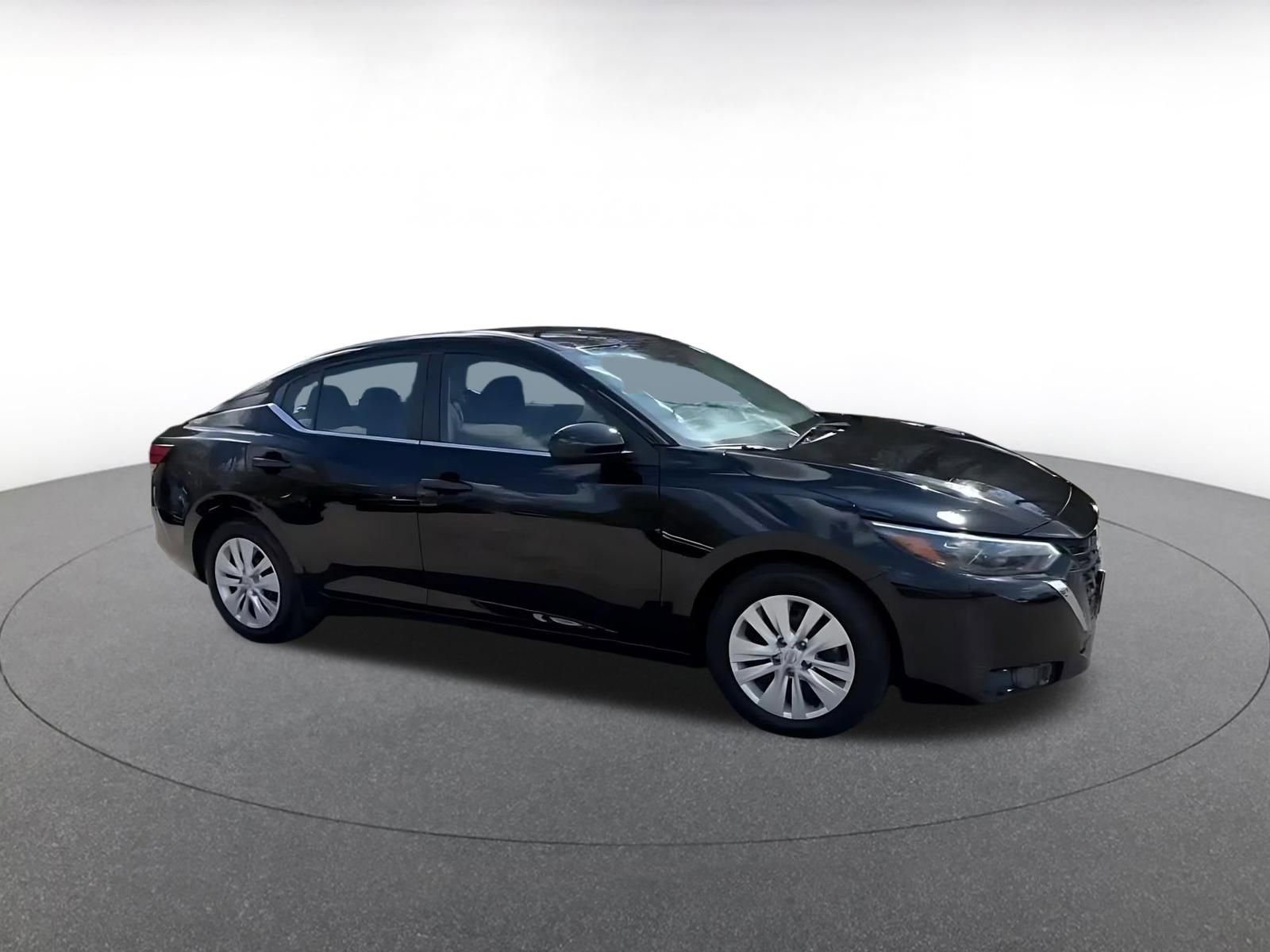 Thumbnail: 2025 Nissan Sentra - 2