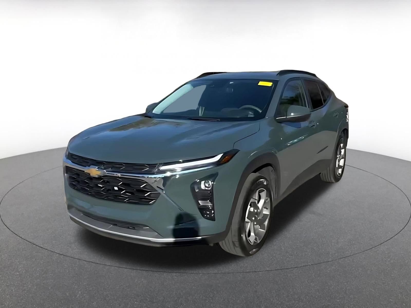 Thumbnail: 2025 Chevrolet Trax - 7