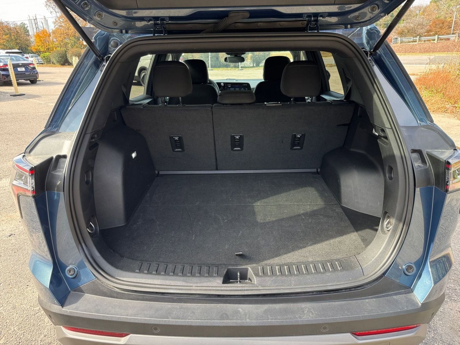 Thumbnail: 2025 Chevrolet Equinox - 25