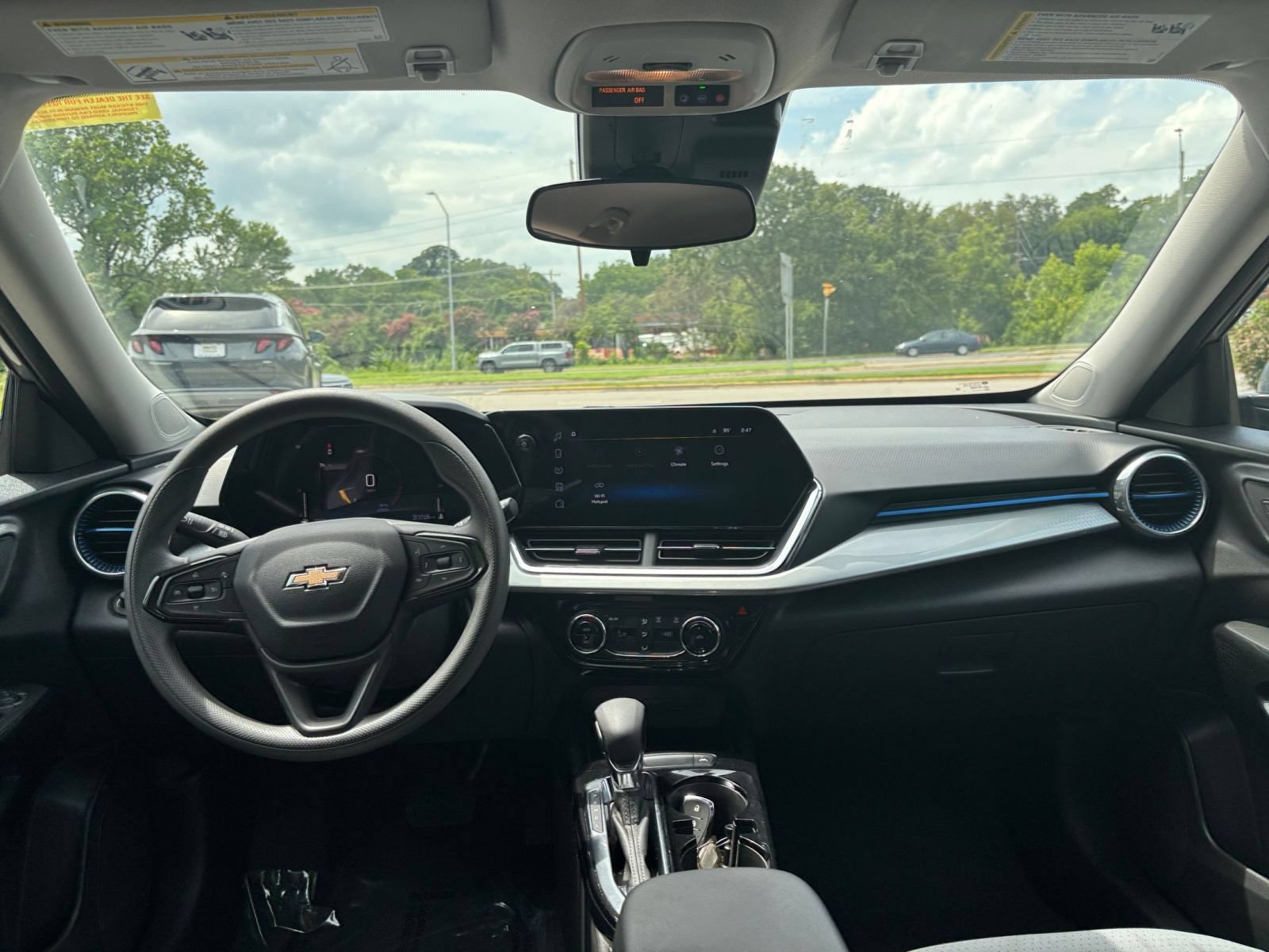 Thumbnail: 2025 Chevrolet Trax - 27