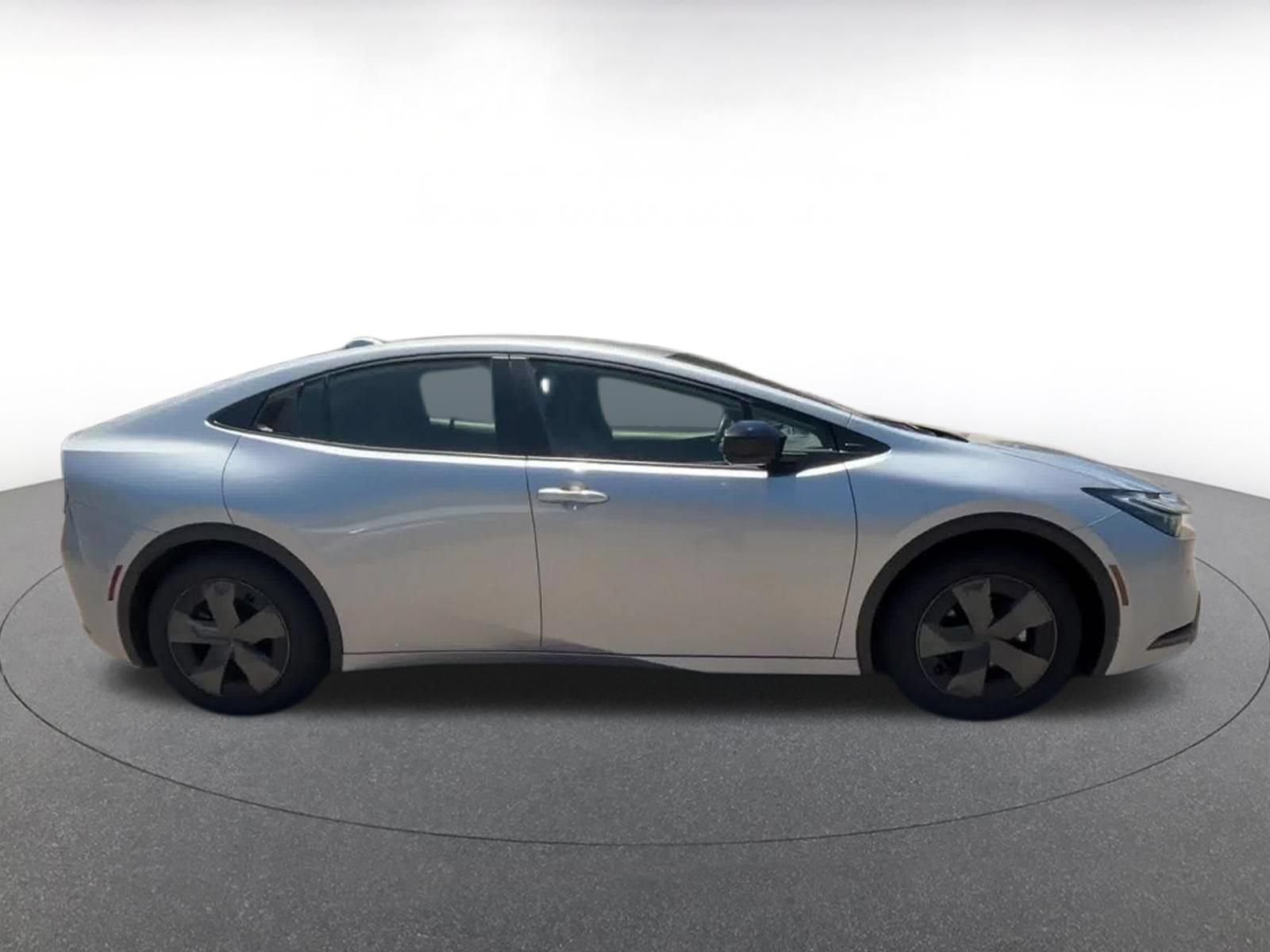 Thumbnail: 2025 Toyota Prius - 16
