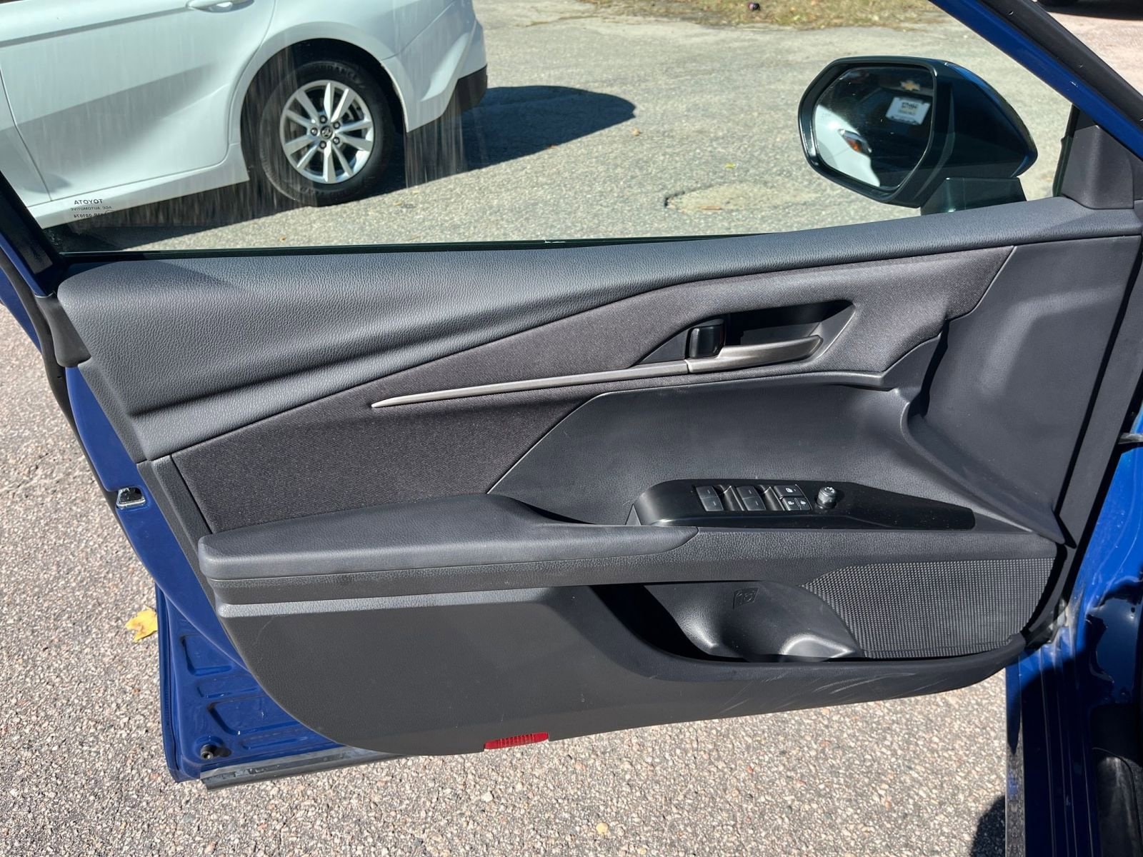 Thumbnail: 2025 Toyota Camry - 18