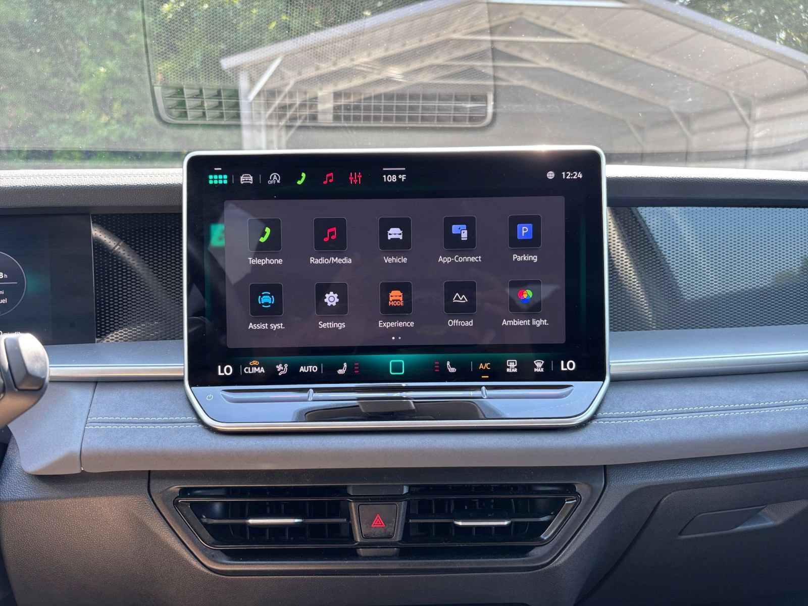 Thumbnail: 2026 Volkswagen Tiguan - 16