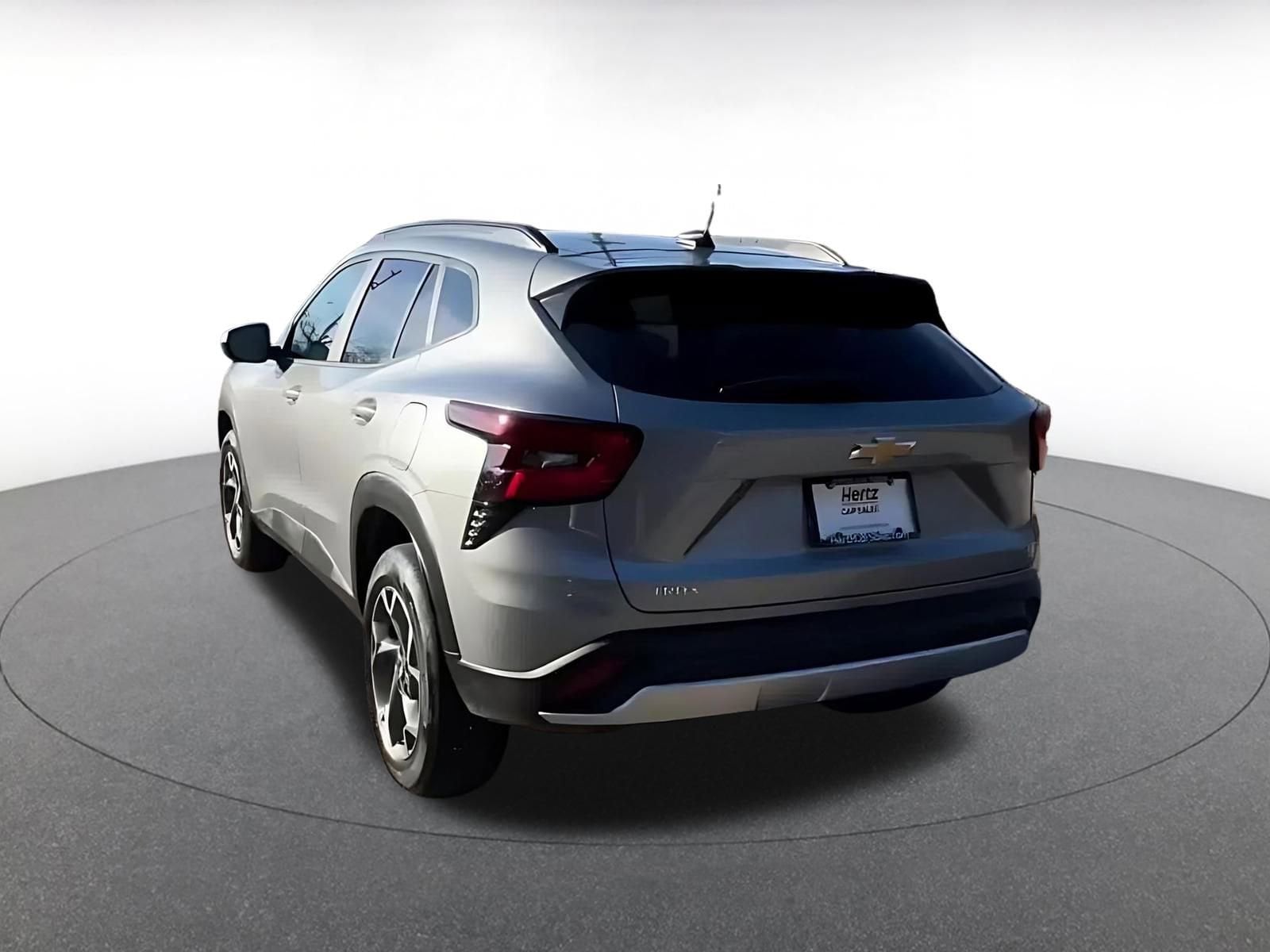 Thumbnail: 2025 Chevrolet Trax - 11