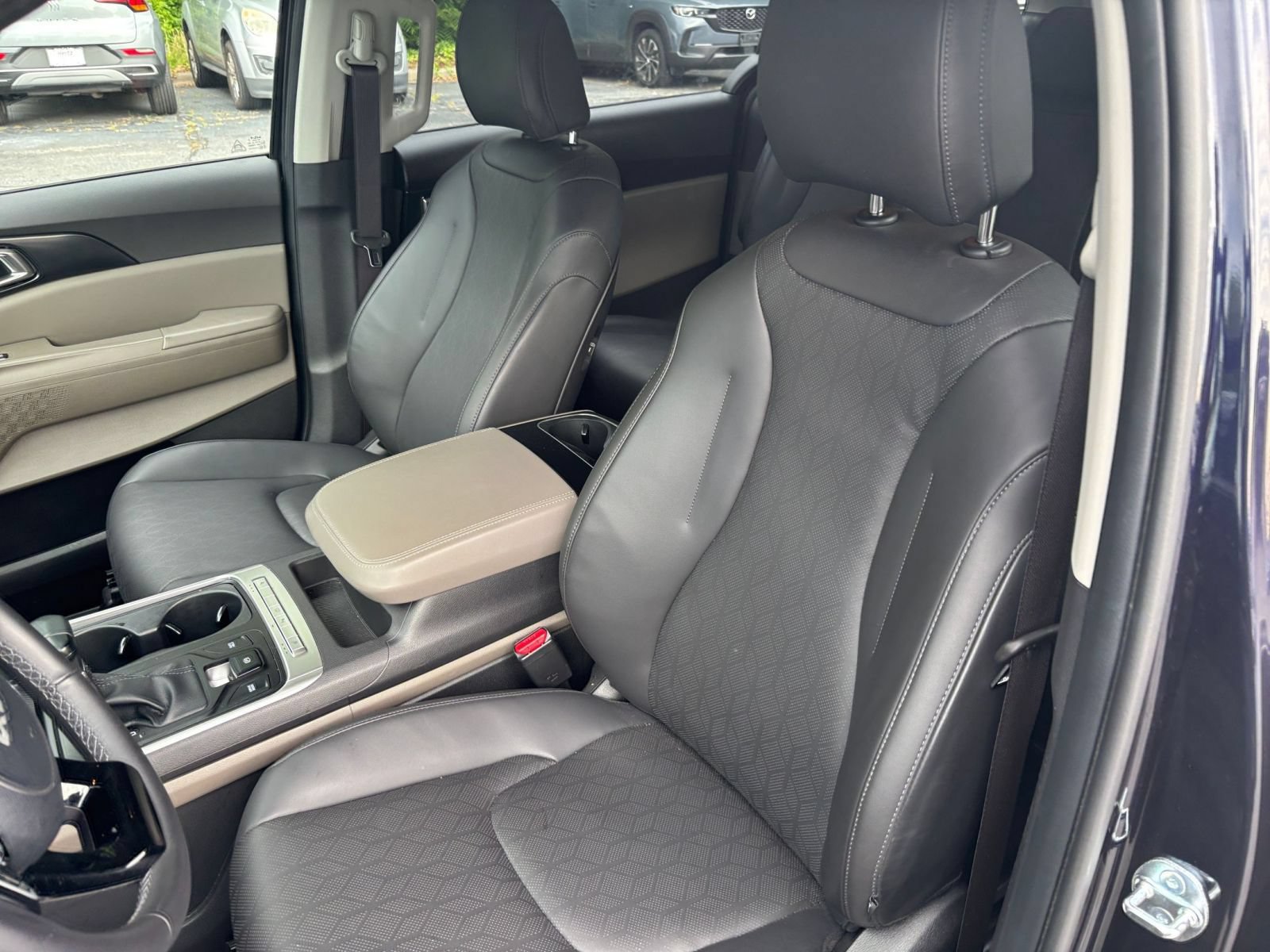 Thumbnail: 2026 Kia Carnival - 27