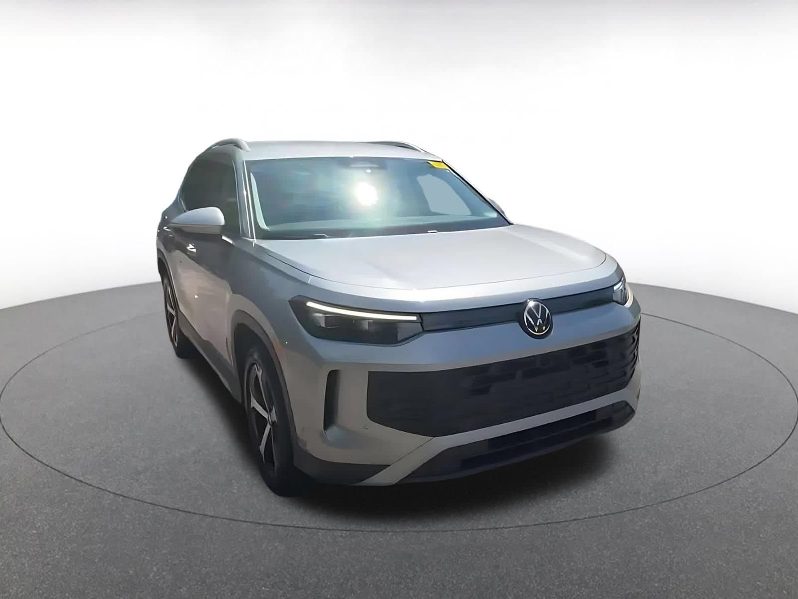 Thumbnail: 2026 Volkswagen Tiguan - 3