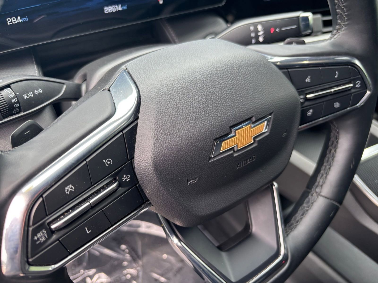 Thumbnail: 2025 Chevrolet Equinox - 28