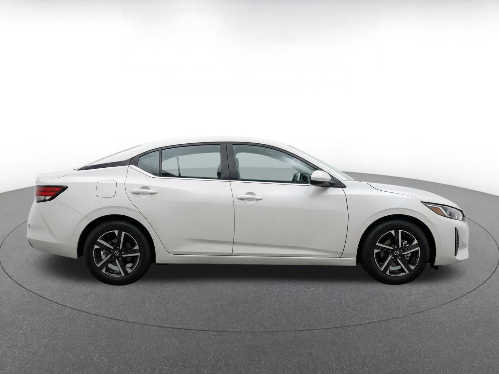 Thumbnail: 2025 Nissan Sentra - 14