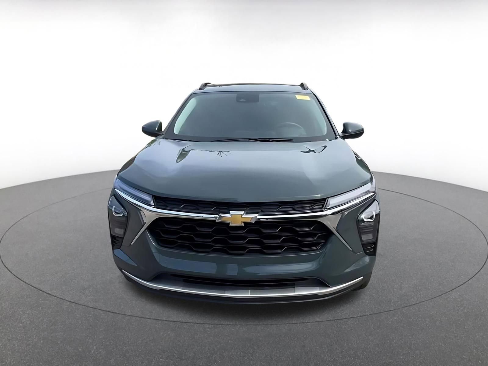Thumbnail: 2025 Chevrolet Trax - 4