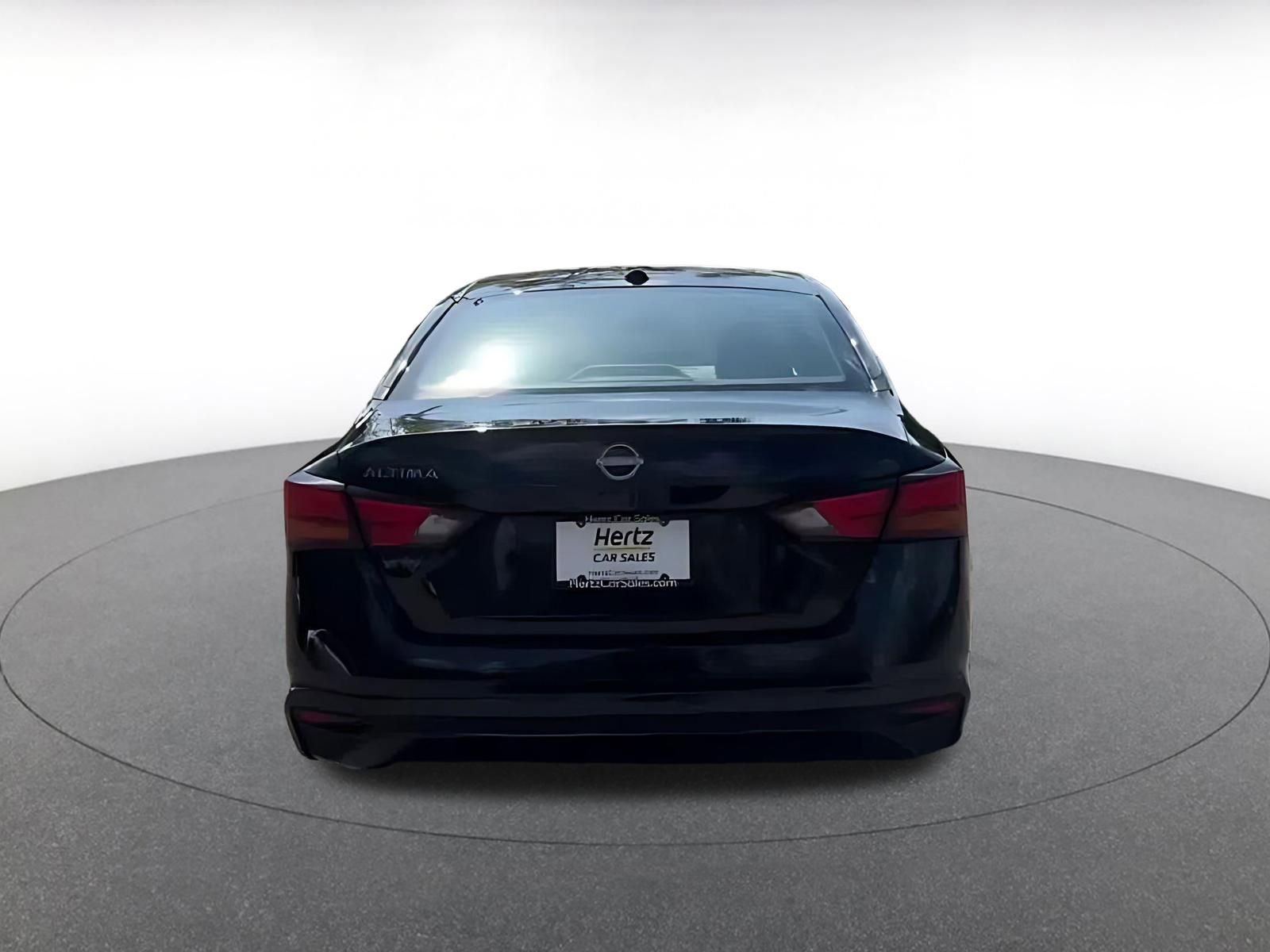 Thumbnail: 2025 Nissan Altima - 12