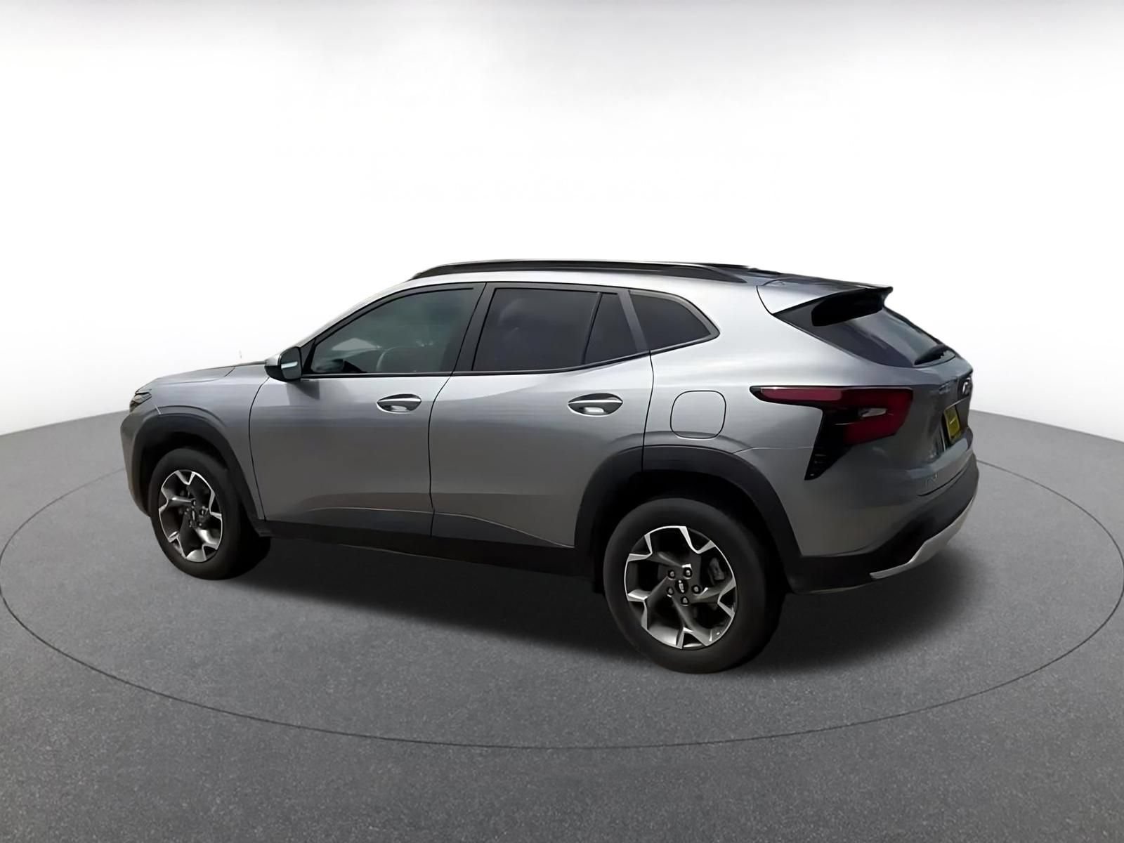 Thumbnail: 2025 Chevrolet Trax - 8