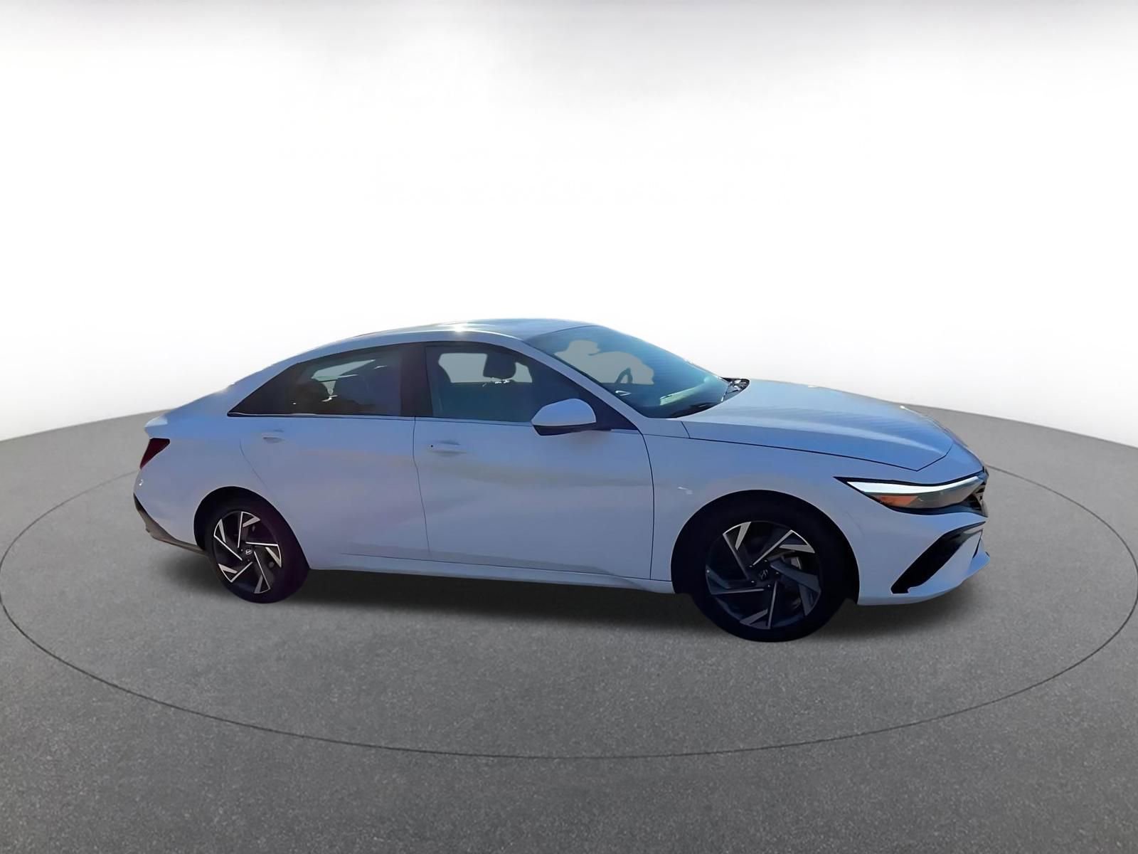 Thumbnail: 2025 Hyundai Elantra - 2