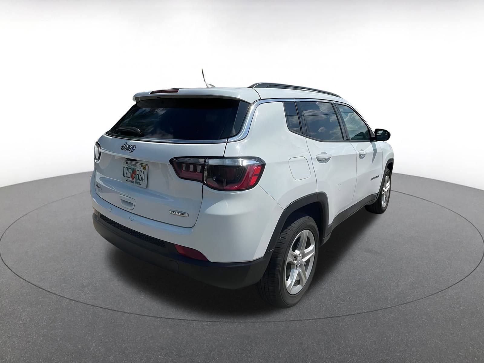 Thumbnail: 2023 Jeep Compass - 7