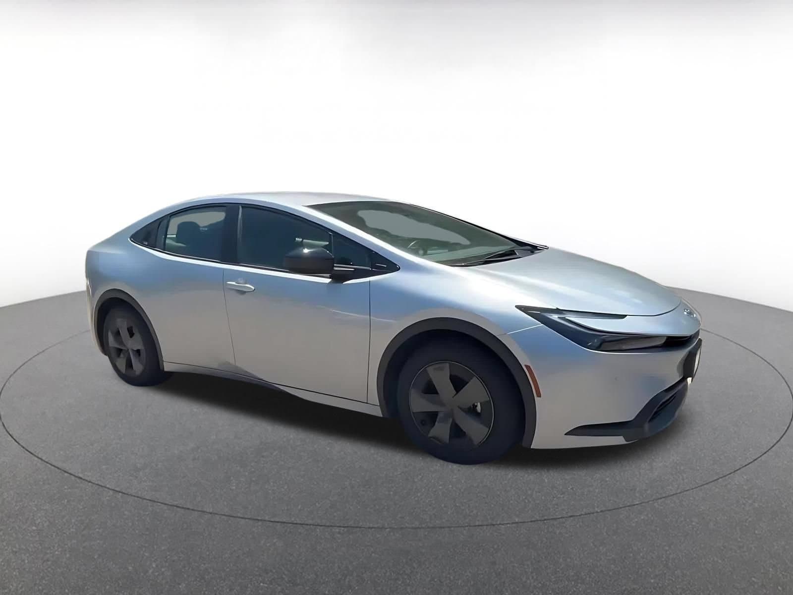Thumbnail: 2025 Toyota Prius - 2