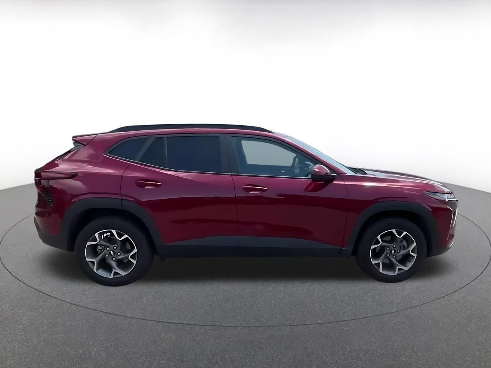 Thumbnail: 2025 Chevrolet Trax - 13