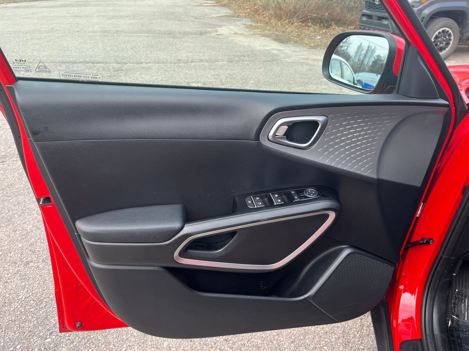 Thumbnail: 2025 Kia Soul - 18