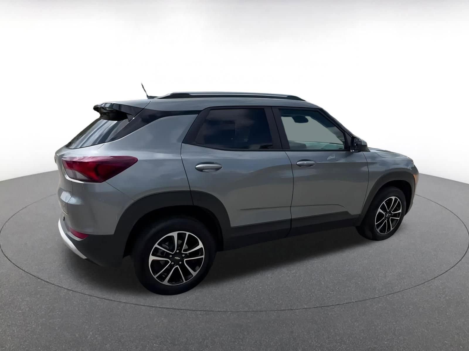 Thumbnail: 2024 Chevrolet TrailBlazer - 15