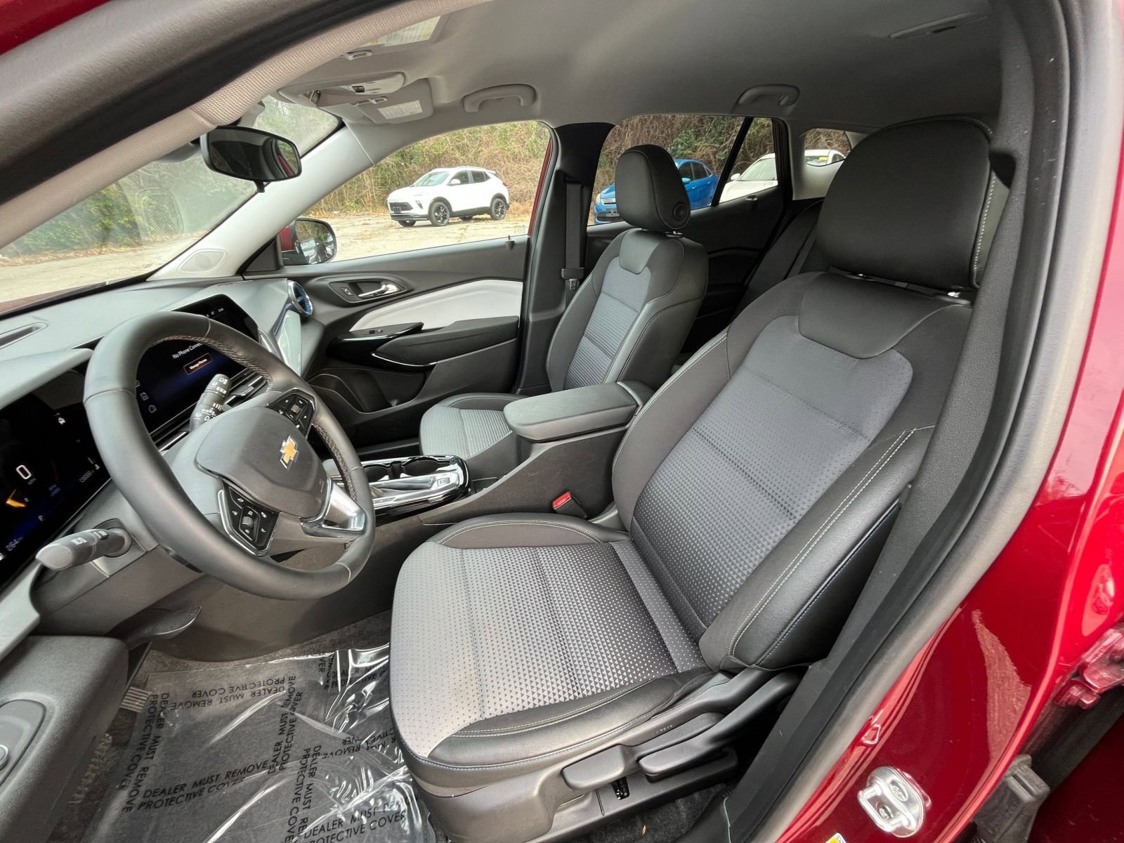 Thumbnail: 2025 Chevrolet Trax - 31