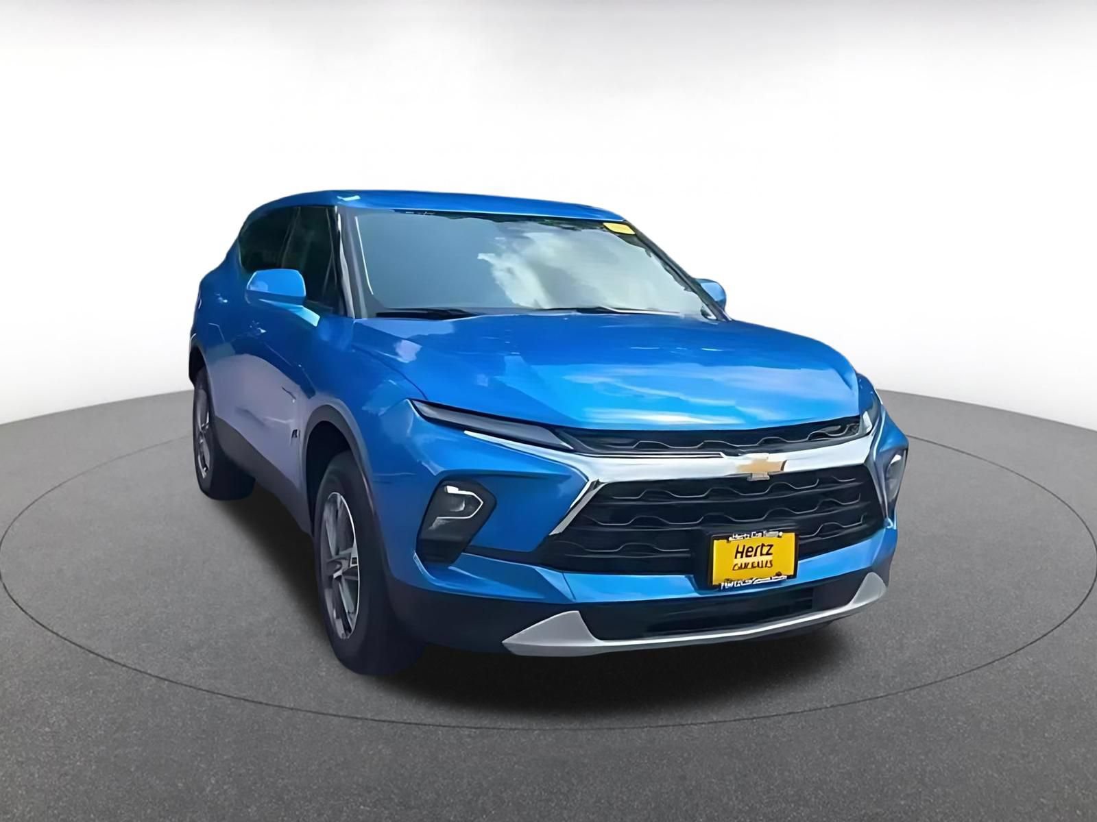 Thumbnail: 2026 Chevrolet Blazer - 3
