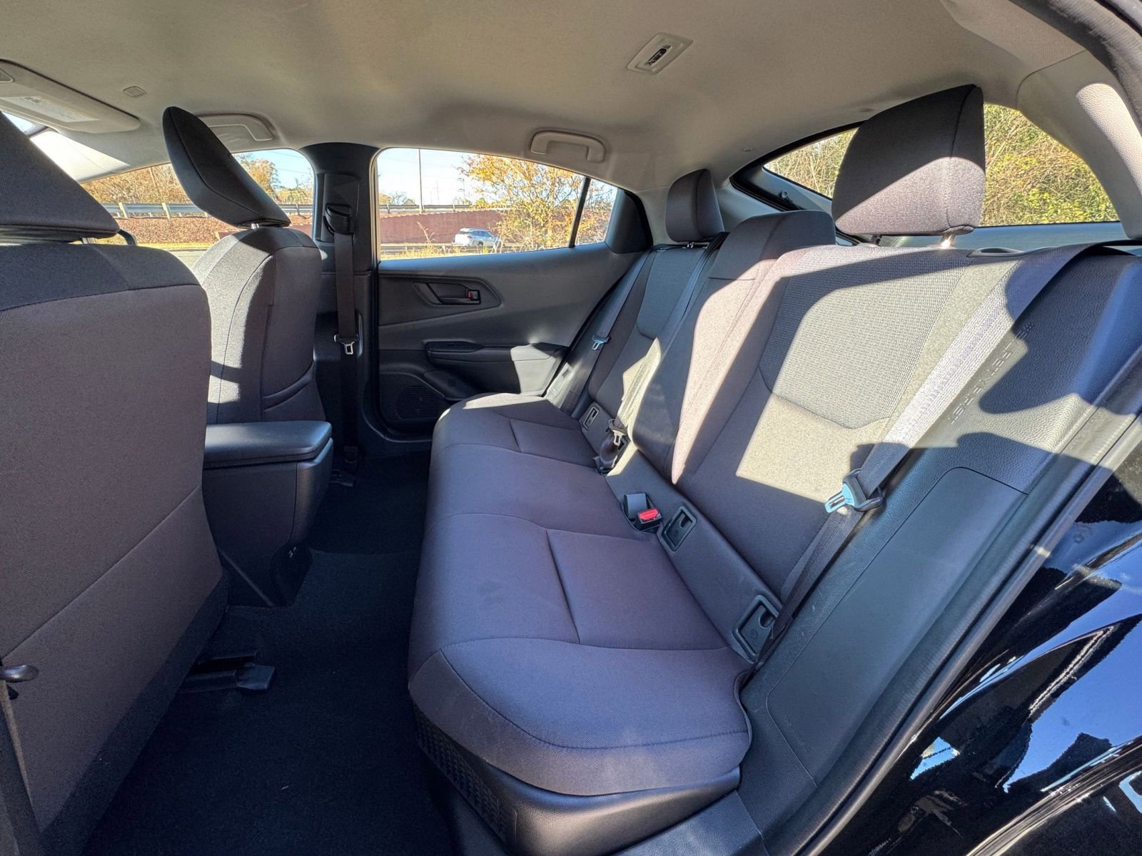 Thumbnail: 2025 Toyota Prius - 32