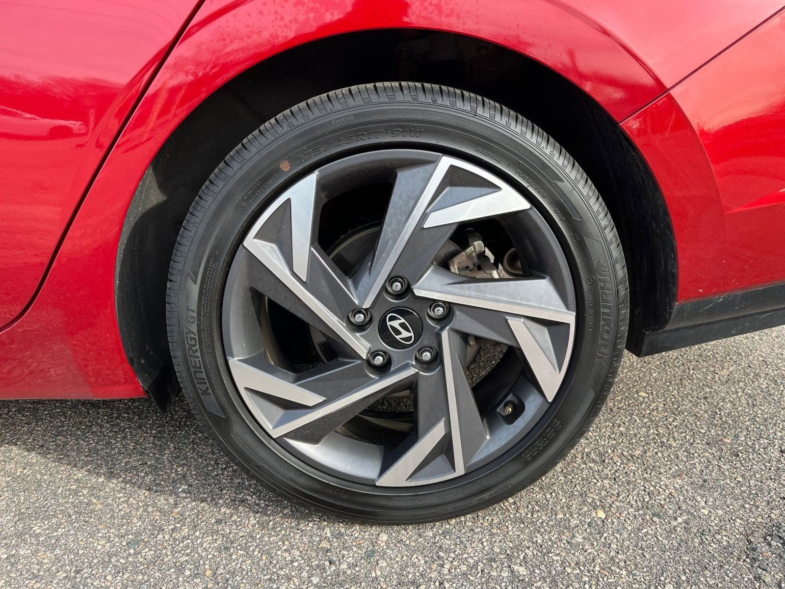 Thumbnail: 2025 Hyundai Elantra - 25