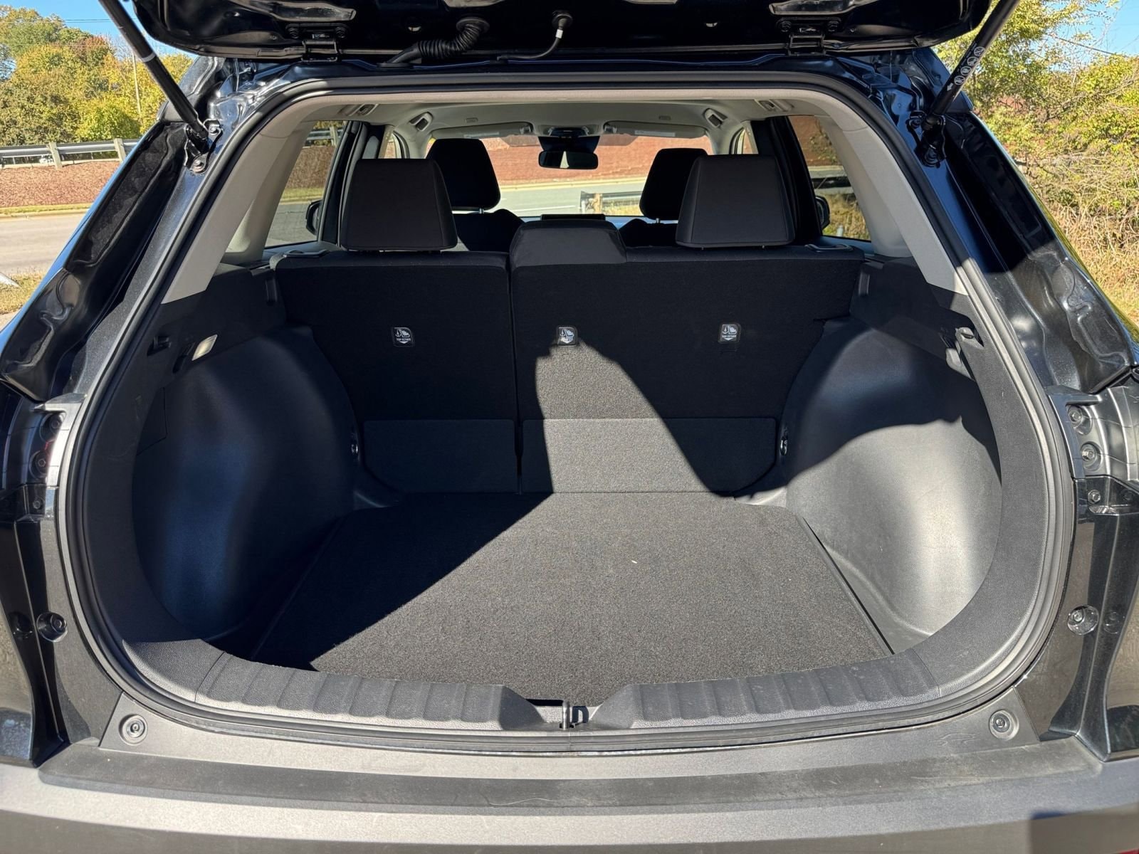 Thumbnail: 2025 Toyota Corolla Cross - 25