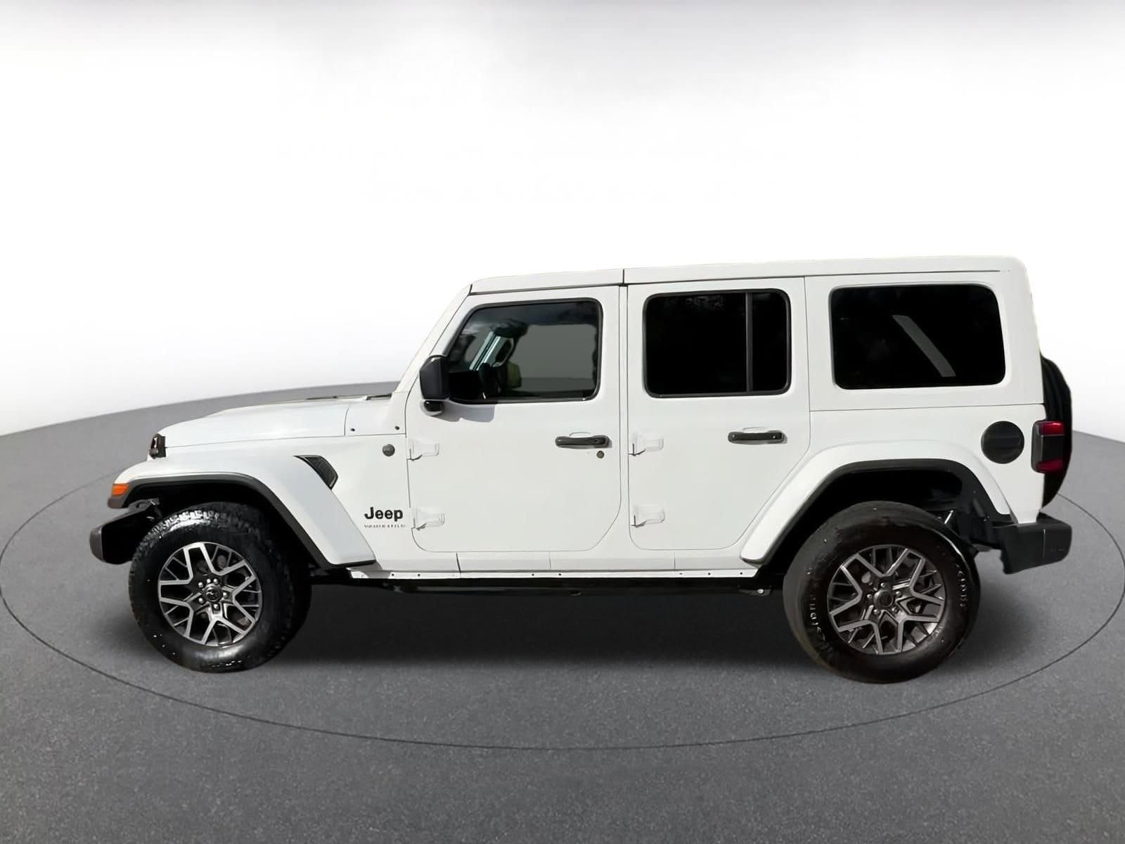 Thumbnail: 2025 Jeep Wrangler - 9