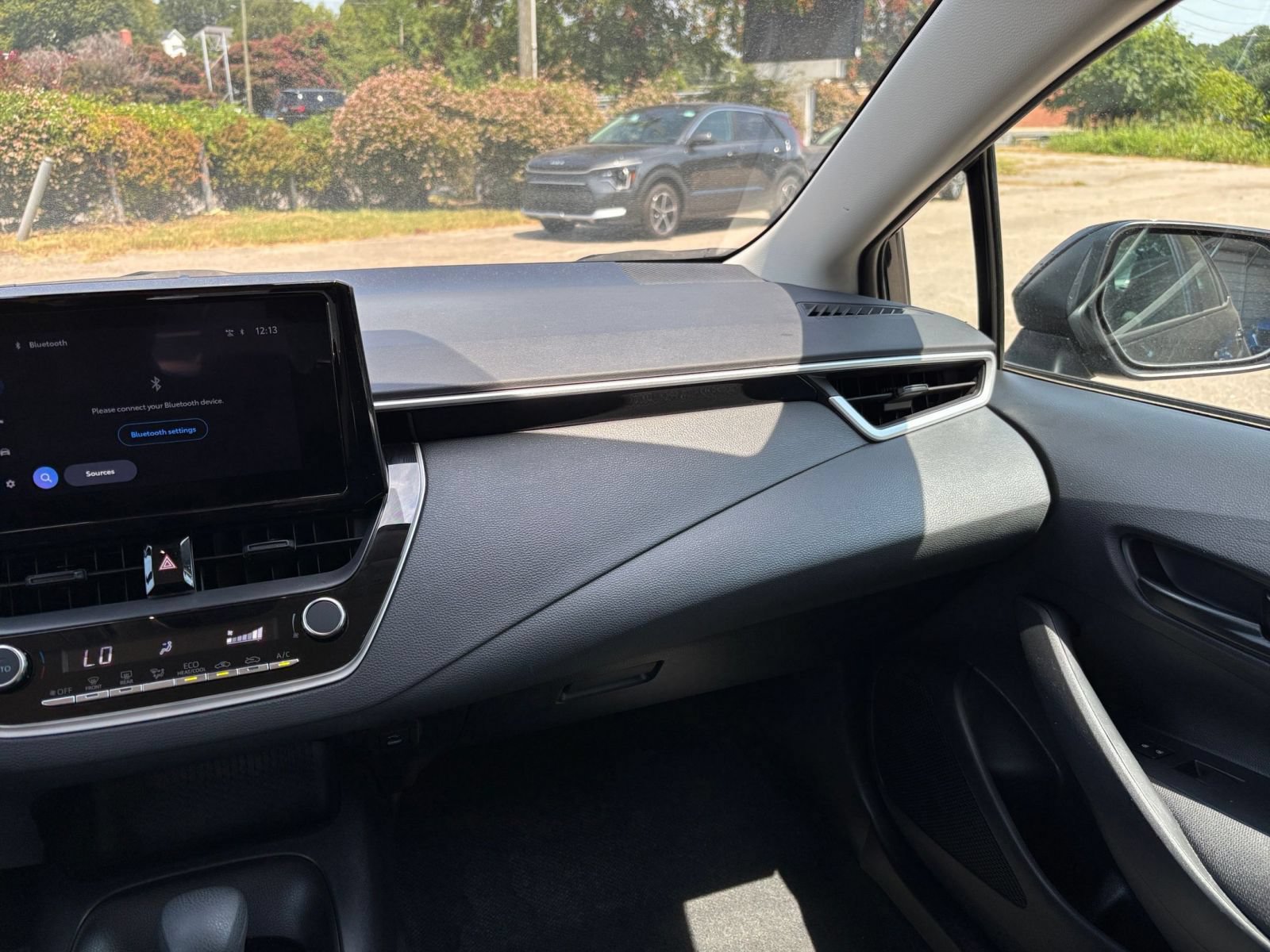 Thumbnail: 2025 Toyota Corolla - 33