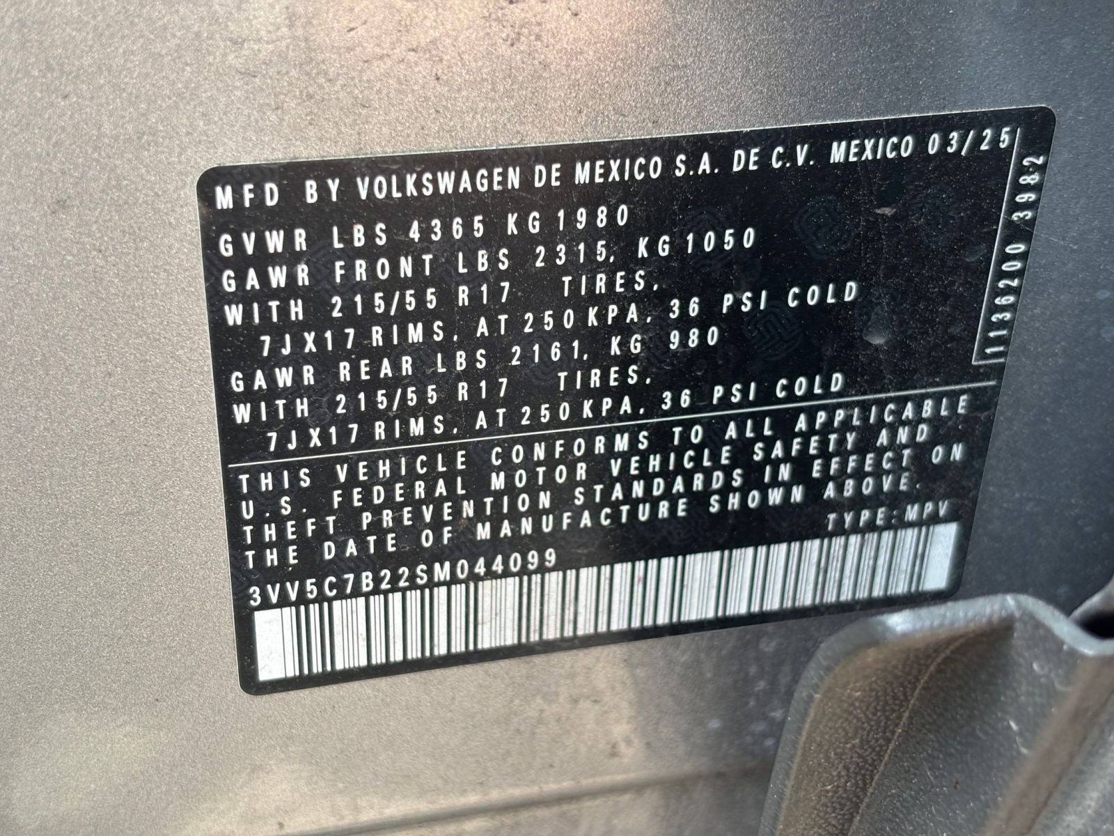 Thumbnail: 2025 Volkswagen Taos - 10