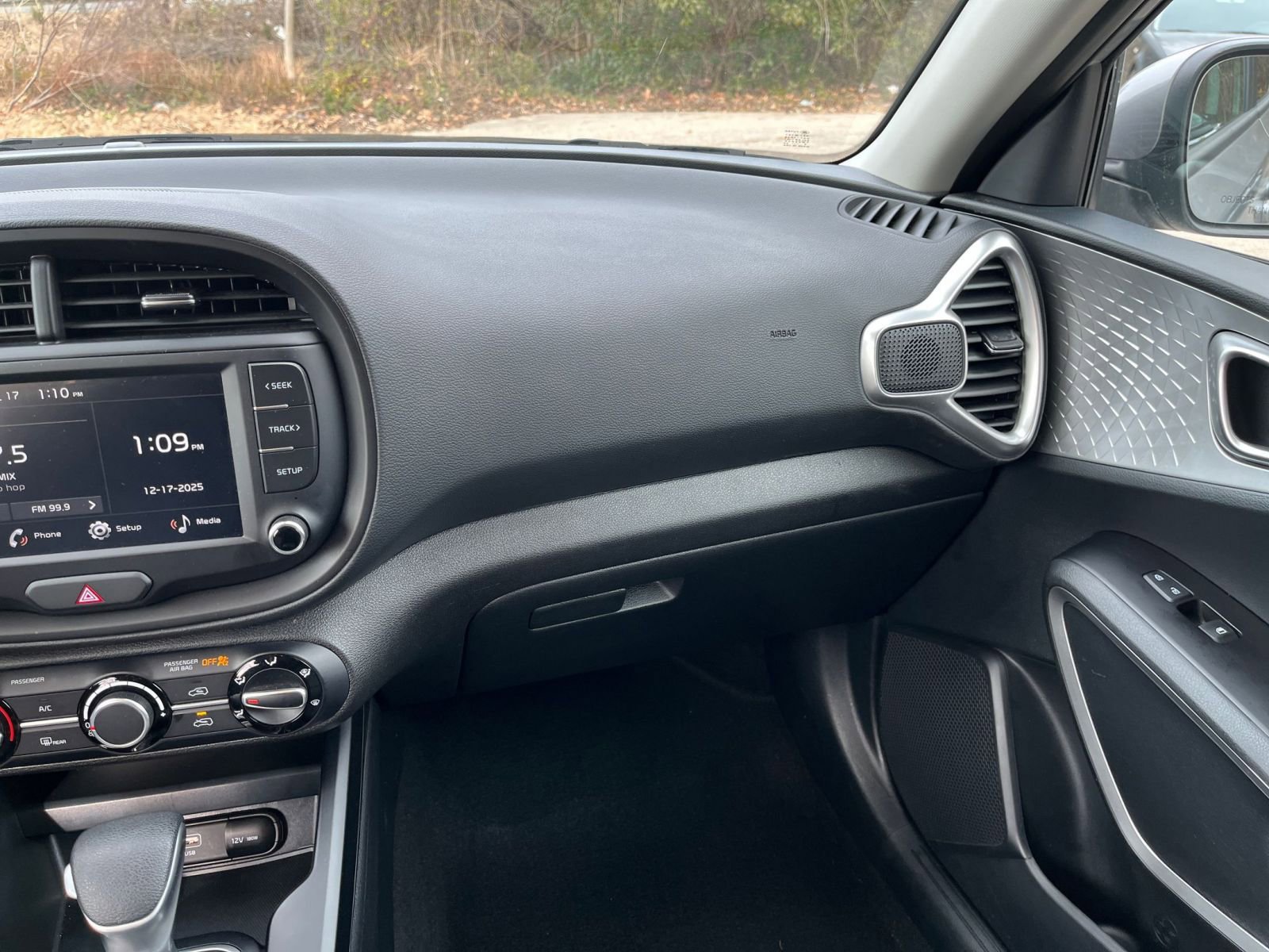 Thumbnail: 2025 Kia Soul - 30