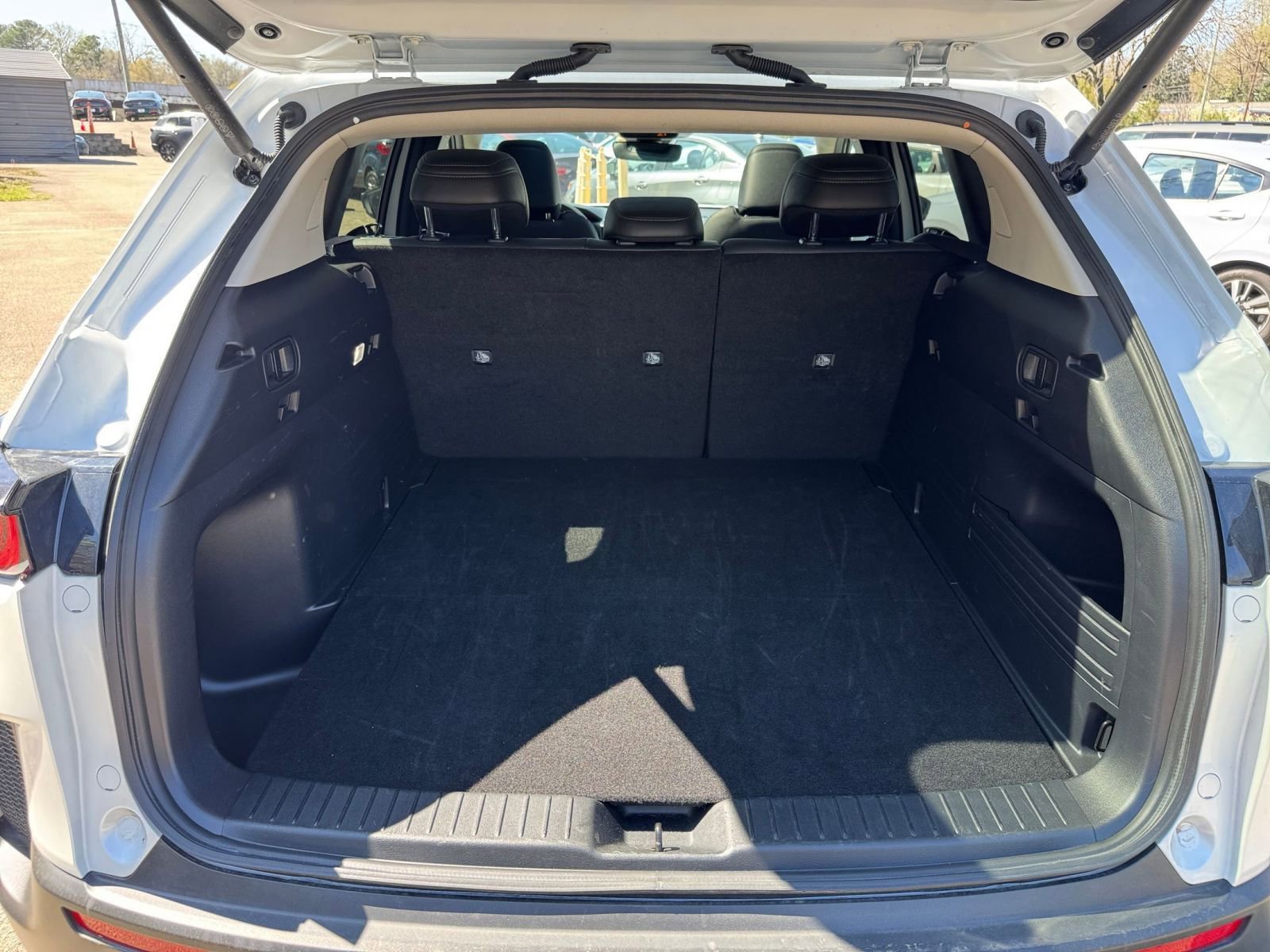 Thumbnail: 2025 Mazda CX-50 - 29