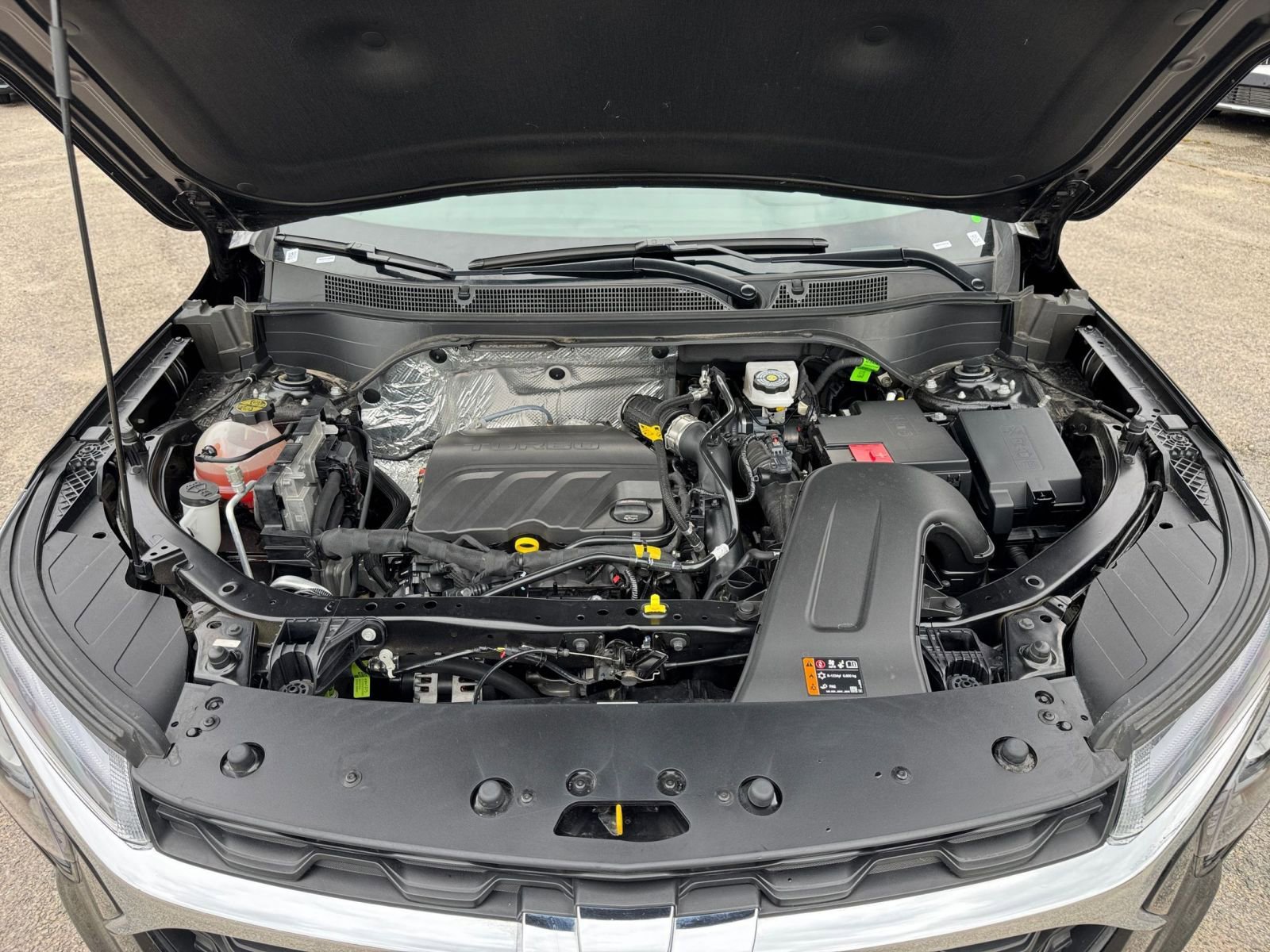 Thumbnail: 2025 Chevrolet Trax - 28