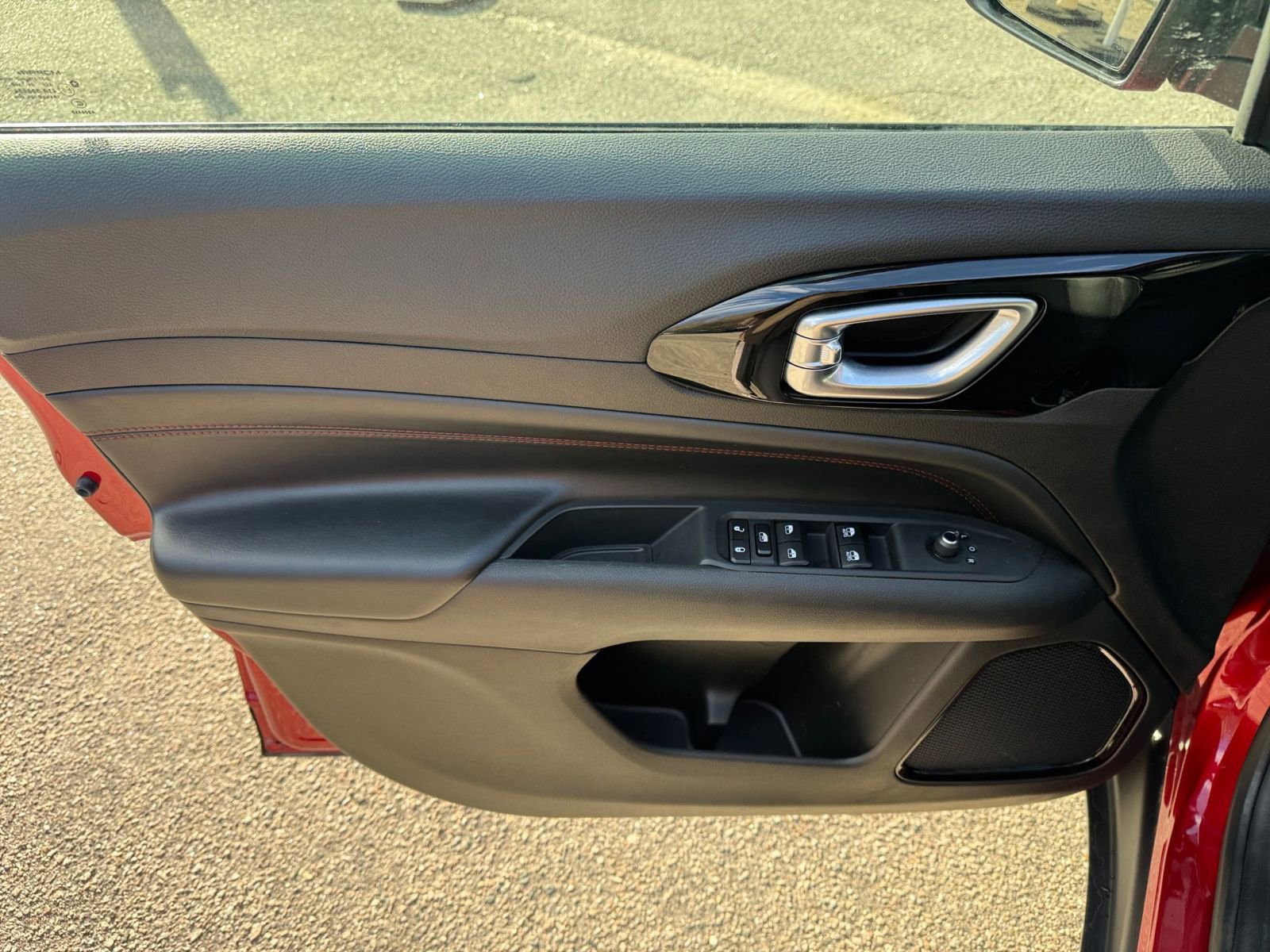 Thumbnail: 2025 Jeep Compass - 18