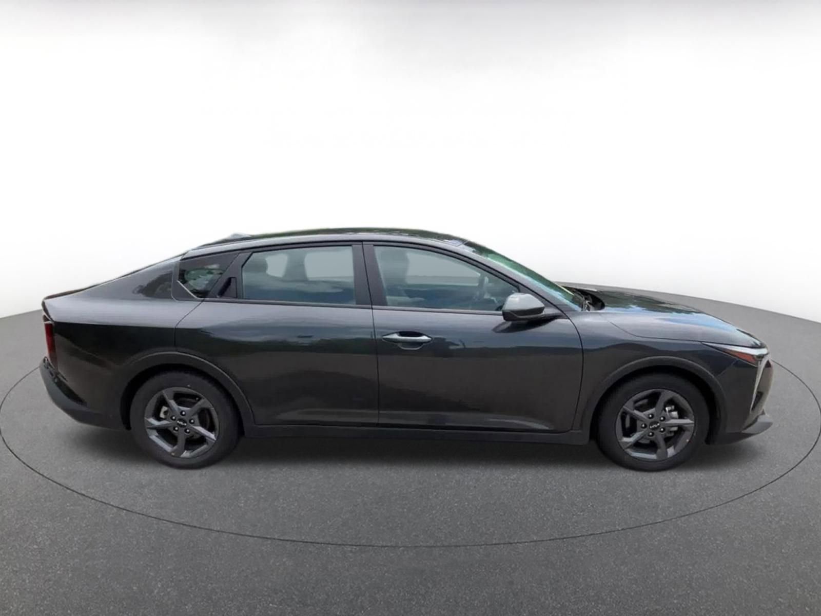 Thumbnail: 2025 Kia K4 - 16