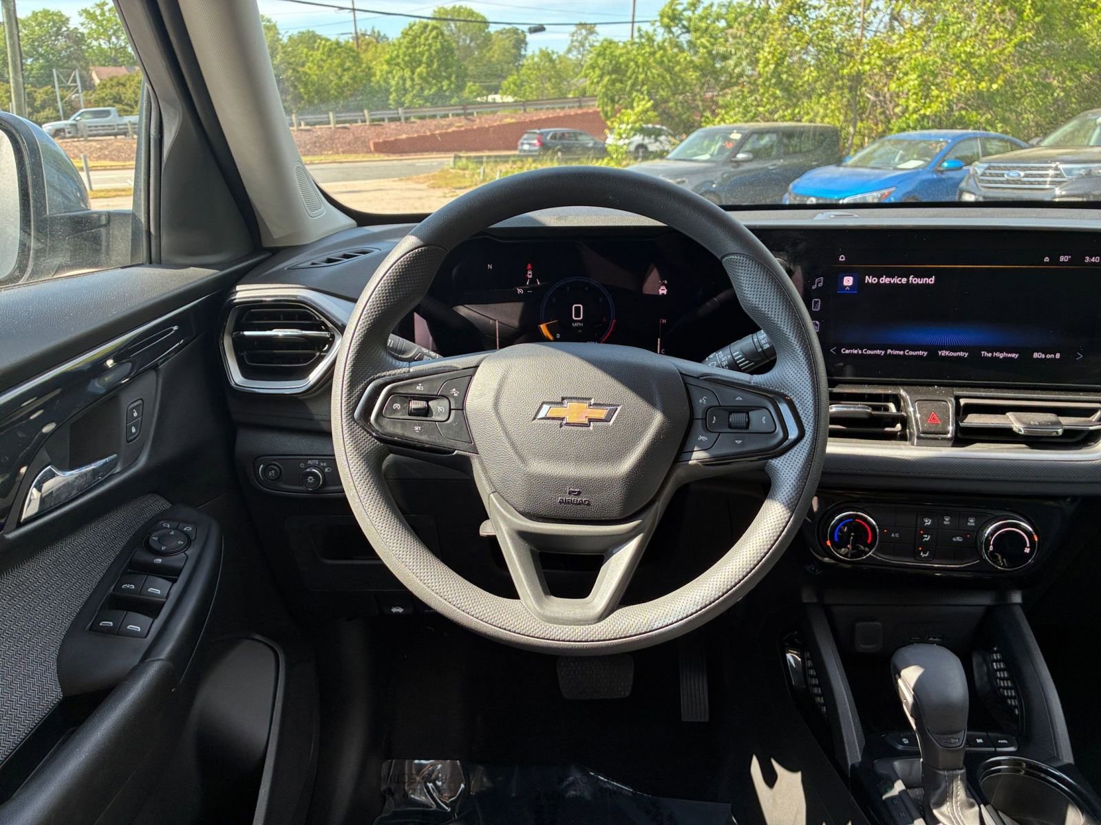 Thumbnail: 2025 Chevrolet TrailBlazer - 32