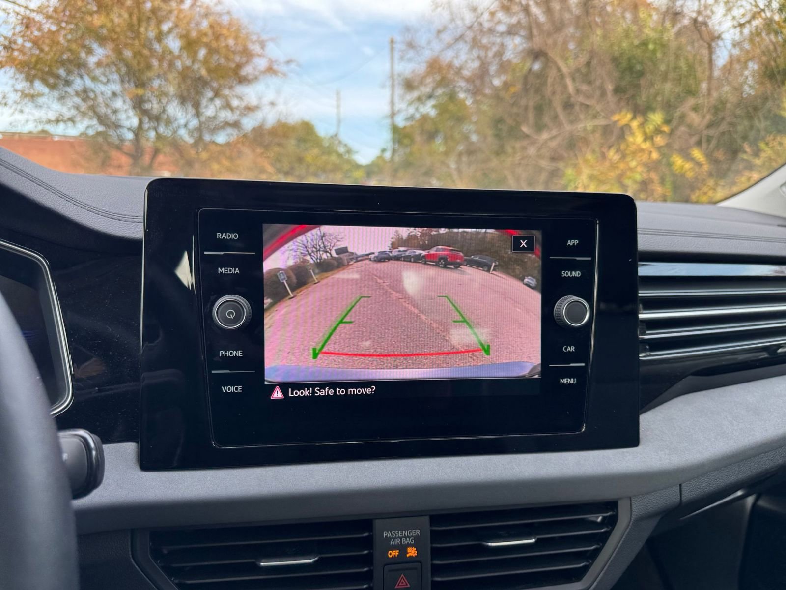 Thumbnail: 2025 Volkswagen Jetta - 17