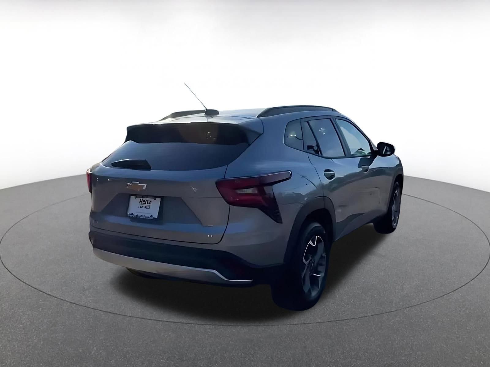 Thumbnail: 2025 Chevrolet Trax - 14