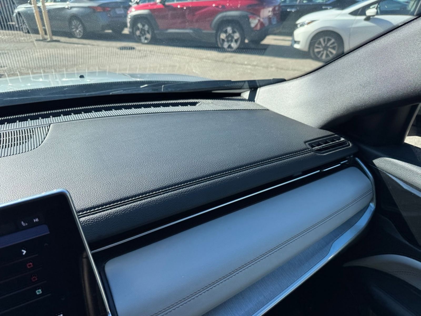 Thumbnail: 2025 Jeep Compass - 31