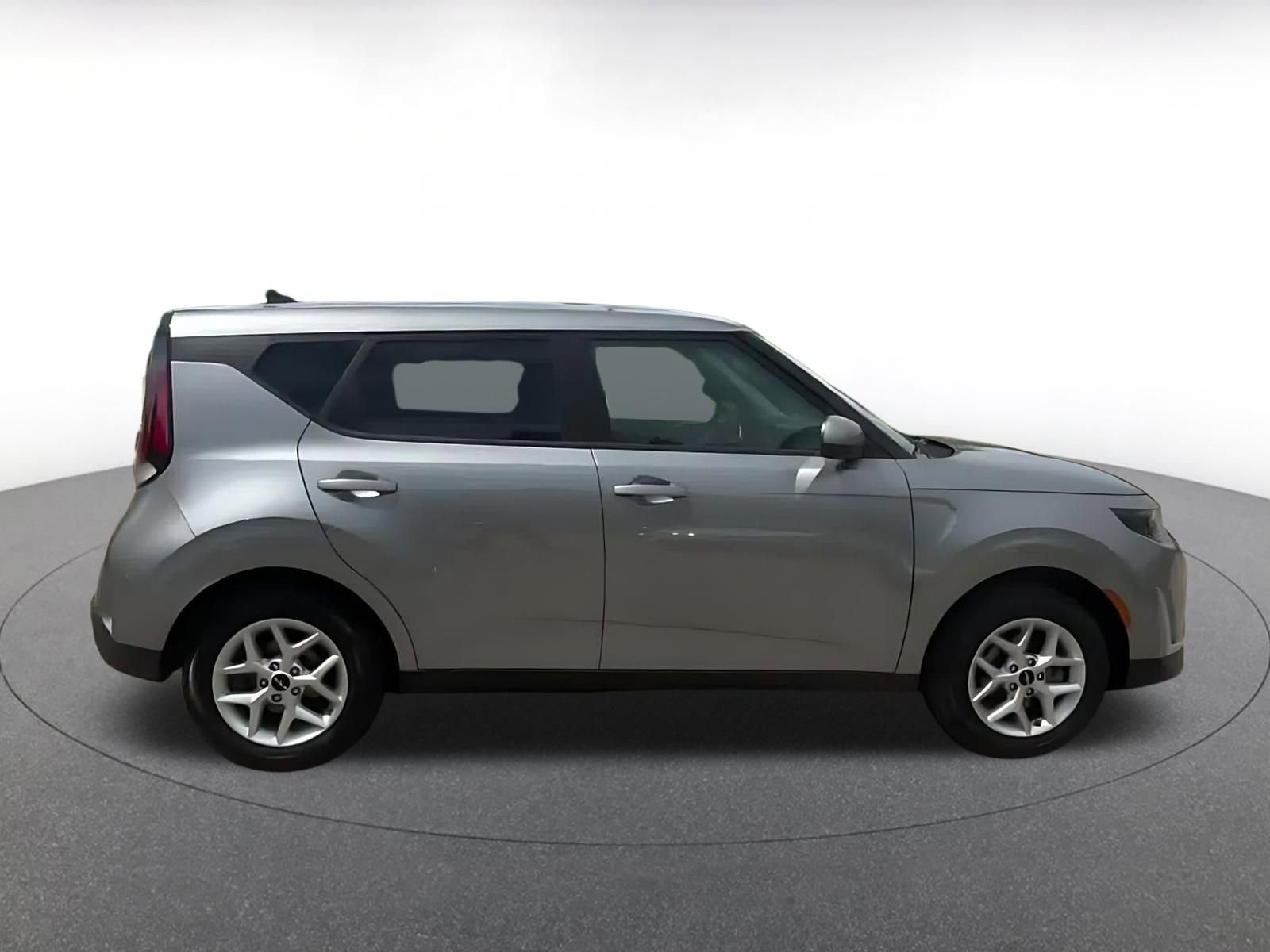Thumbnail: 2025 Kia Soul - 16