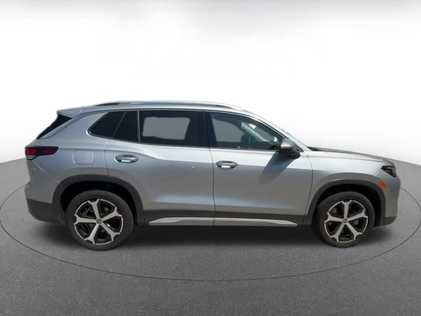 Thumbnail: 2026 Volkswagen Tiguan - 15