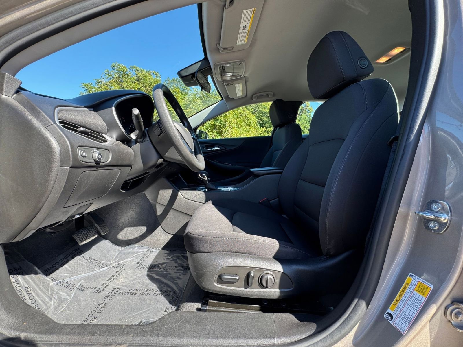 Thumbnail: 2023 Chevrolet Malibu - 22