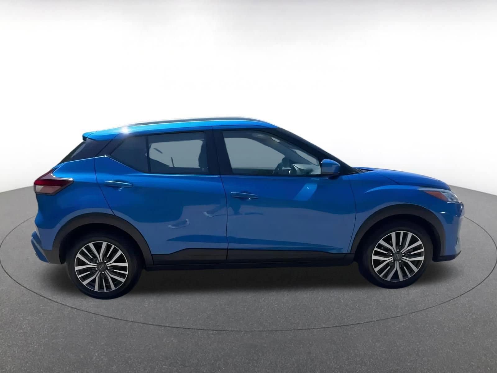 Thumbnail: 2024 Nissan Kicks - 16