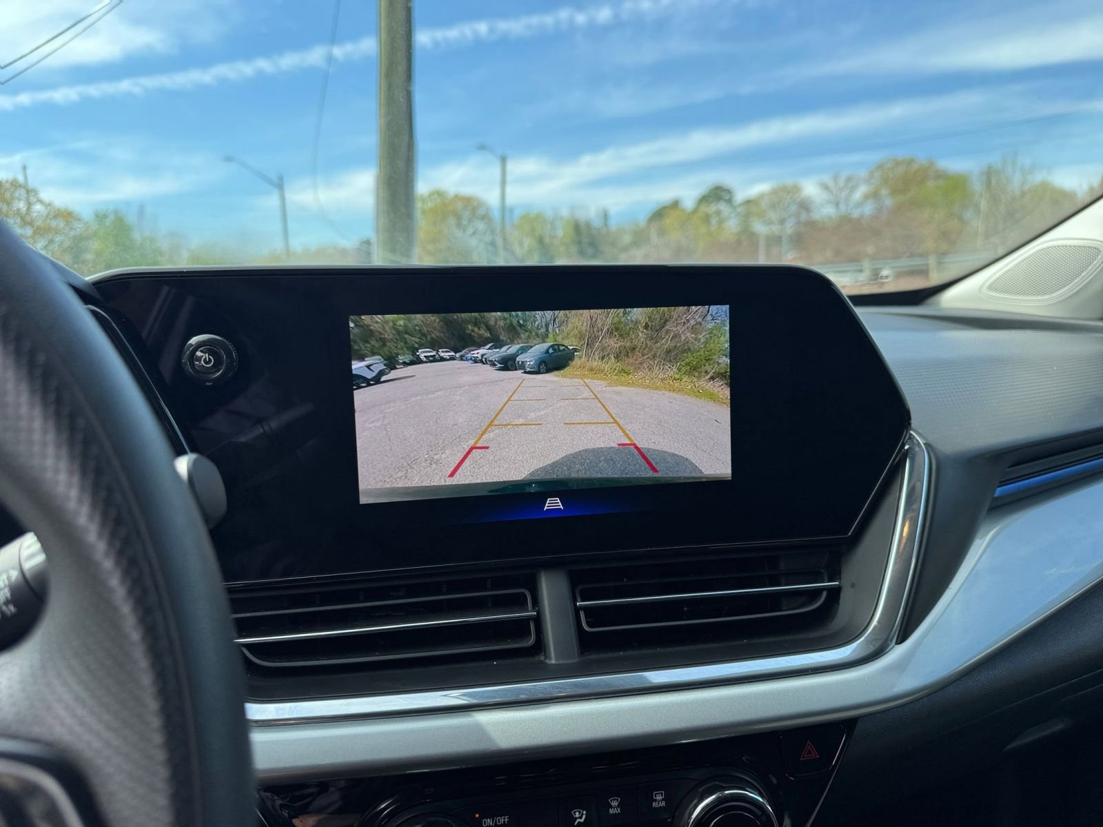 Thumbnail: 2025 Chevrolet Trax - 21