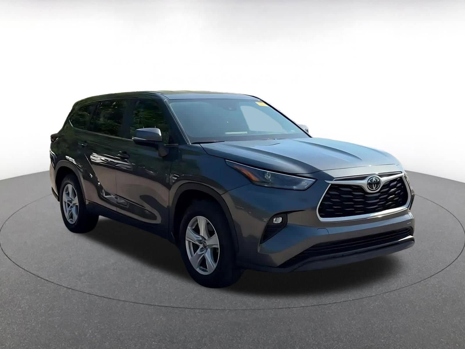 Thumbnail: 2025 Toyota Highlander - 3