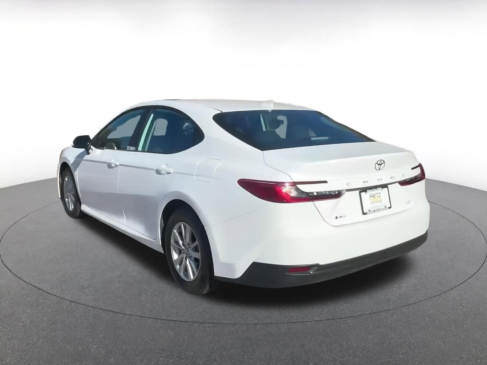 Thumbnail: 2025 Toyota Camry - 11