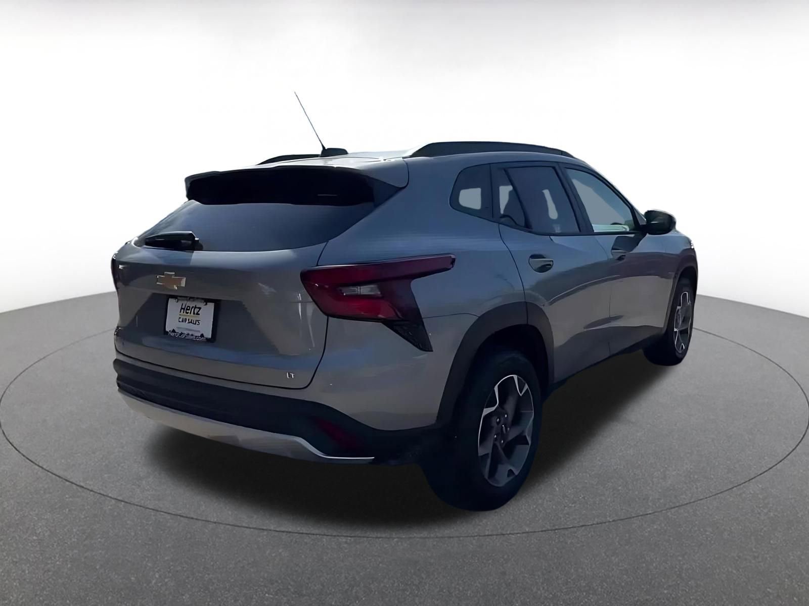 Thumbnail: 2025 Chevrolet Trax - 14