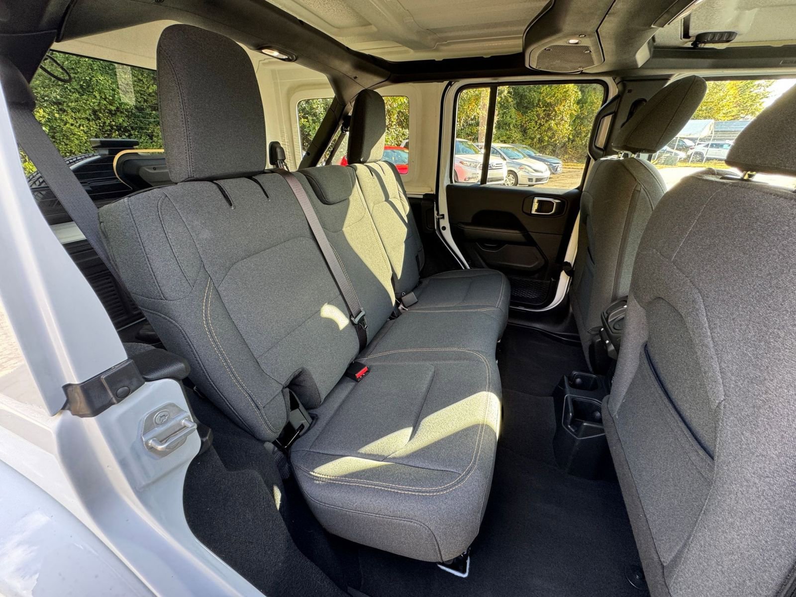 Thumbnail: 2025 Jeep Wrangler - 34