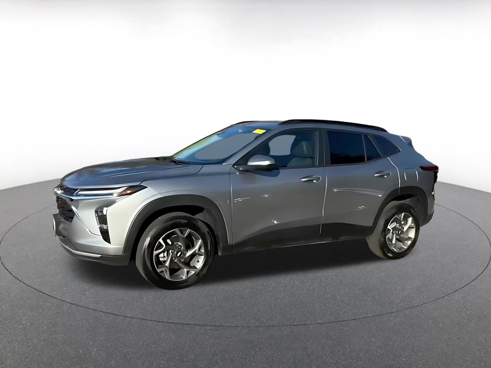 Thumbnail: 2025 Chevrolet Trax - 8